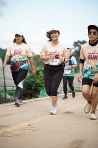 BIB: 8138
                            <button type="button" onclick="openModal(18895576)" class="btn btn-primary btn-sm float-right btn-popup" data-toggle="modal" data-target=".modal-high-quality">
                        <i class="fas fa-shopping-cart"></i> Add to Cart
                    </button>
                                            <button type="button" onclick="isThisMe(18895576, true)" class="btn btn-success btn-sm float-right btn-popup btn-isme hidden" data-toggle="tooltip" data-placement="bottom" title="นี่คือรูปของคุณใช่ไหม คลิกที่นี่เพื่อเอาเข้าอัลบั้ม">
                        <i class="fas fa-plus"></i> Add to album
                    </button>
                    <button type="button" onclick="isThisMe(18895576, false)" class="btn btn-warning btn-sm float-right btn-popup btn-isnotme hidden">
                        <i class="fas fa-ban"></i> Remove from album
                    </button>